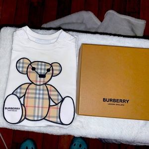 Burberry Infant romper with Thomas bear size 6M